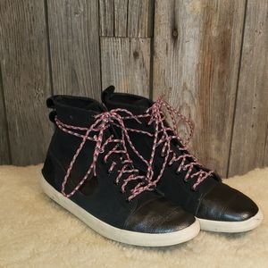 Womens Nike CityCraze sneakers size 8